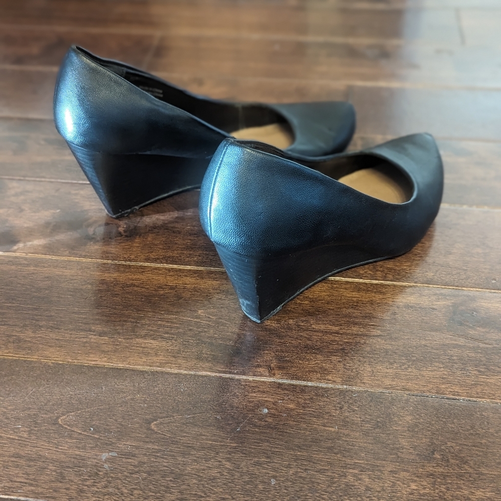 Call It Spring Wedge - Picture 2 of 3